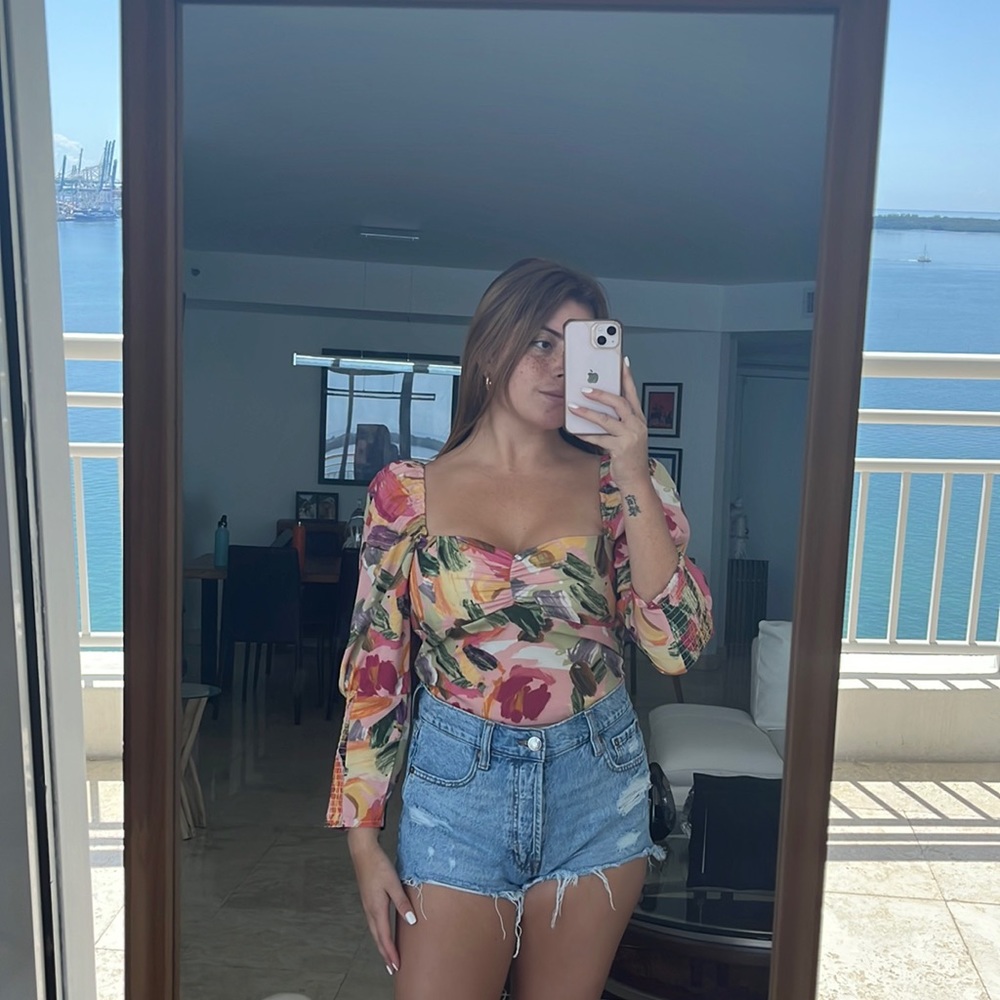 Fancy blouse, great quality, never worn.